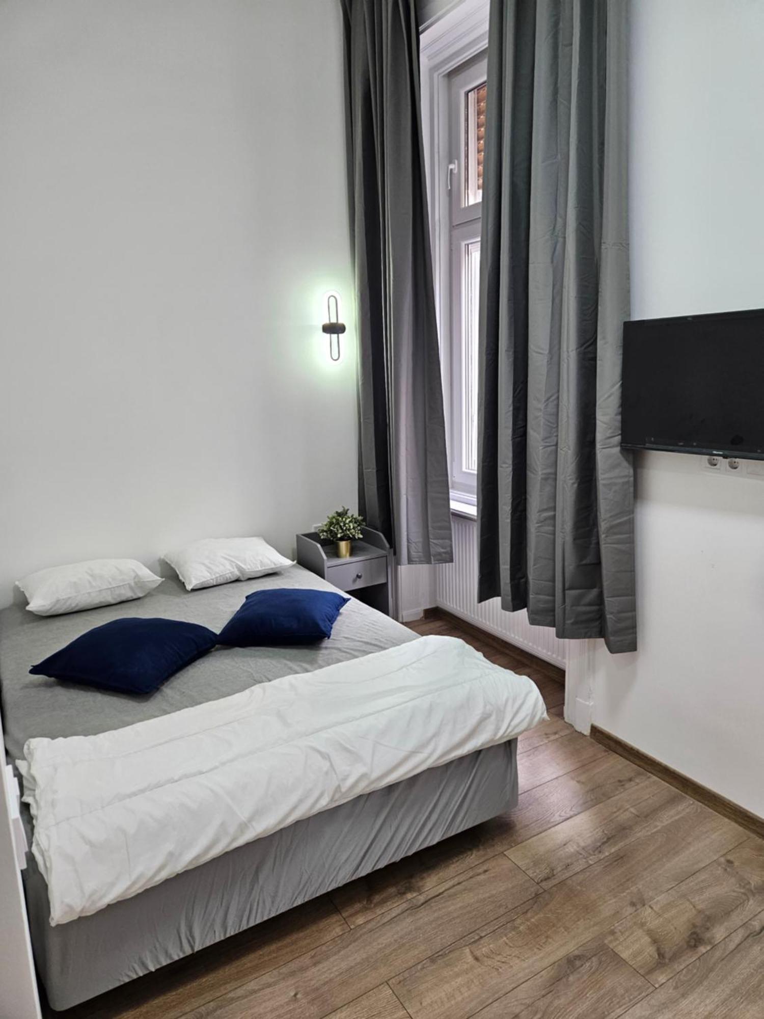 Whale Urban Apartments Будапеща Екстериор снимка